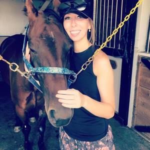 Meet your Posher, Kenzie